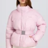 Wasserdichte, übergroße Skijacke mit Gürtel in Powder Pink Wasserdichte, übergroße Skijacke mit Gürtel in Powder Pink