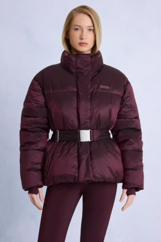 Wasserdichte Oversize-Skijacke mit Gürtel in Burgunderrot