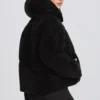 Wasserdichte, verkürzte Oversize-Skijacke in Schwarz mit Leopardenmuster Wasserdichte, verkürzte Oversize-Skijacke in Schwarz mit Leopardenmuster