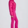 Wasserdichter, gefütterter Skianzug mit Gürtel in Magenta-Pink Wasserdichter, gefütterter Skianzug mit Gürtel in Magenta-Pink