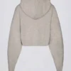 Weicher, kurz geschnittener Hoodie mit Reißverschluss aus Strick in Beige
