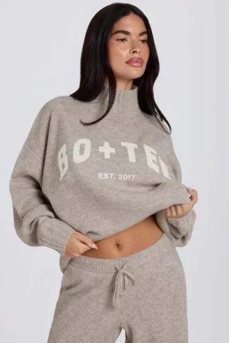 Weicher Oversize-Pullover aus Strick in Beige