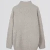 Weicher Oversize-Pullover aus Strick in Beige Weicher Oversize-Pullover aus Strick in Beige