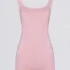 Weicher, rückenfreier Kontrast-Unitard aus Active-Material in Puderrosa Weicher, rückenfreier Kontrast-Unitard aus Active-Material in Puderrosa