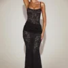 Wintra Transparentes Spitzenkleid mit gerüschtem Ausschnitt in Schwarz Wintra Transparentes Spitzenkleid mit gerüschtem Ausschnitt in Schwarz