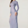 Yasmin Maxikleid mit Verzierungen und langen Ärmeln in Blau Yasmin Maxikleid mit Verzierungen und langen Ärmeln in Blau