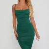 You’re My Type – Midi-Kleid mit Cowl-Ausschnitt und Rüschen in Grün You’re My Type – Midi-Kleid mit Cowl-Ausschnitt und Rüschen in Grün