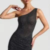 Zahira Minikleid mit Verzierung und einer Schulter in Schwarz Zahira Minikleid mit Verzierung und einer Schulter in Schwarz