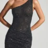 Zahira Minikleid mit Verzierung und einer Schulter in Schwarz Zahira Minikleid mit Verzierung und einer Schulter in Schwarz