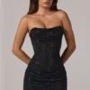 Zara verziertes Bandeau-Minikleid mit Cowl-Taille in Schwarz Zara verziertes Bandeau-Minikleid mit Cowl-Taille in Schwarz