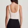 Zayla Transparenter Spitzen-Bodys mit Wellenrand und tiefem Ausschnitt in Weiß Zayla Transparenter Spitzen-Bodys mit Wellenrand und tiefem Ausschnitt in Weiß