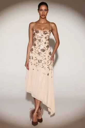 Zelina – Verziertes Midaxi-Kleid mit weichem U-Ausschnitt und asymmetrischem Schnitt in Gold