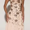 Zelina – Verziertes Midaxi-Kleid mit weichem U-Ausschnitt und asymmetrischem Schnitt in Gold Zelina – Verziertes Midaxi-Kleid mit weichem U-Ausschnitt und asymmetrischem Schnitt in Gold