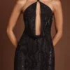 Zelinda verziertes Neckholder-Minikleid mit Wasserfallausschnitt in Schwarz Zelinda verziertes Neckholder-Minikleid mit Wasserfallausschnitt in Schwarz