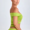 Zene Crop-Top mit Cut-outs und schulterfreiem Ausschnitt in Limettengrün Zene Crop-Top mit Cut-outs und schulterfreiem Ausschnitt in Limettengrün
