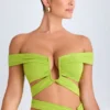 Zene Crop-Top mit Cut-outs und schulterfreiem Ausschnitt in Limettengrün Zene Crop-Top mit Cut-outs und schulterfreiem Ausschnitt in Limettengrün