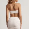 Zephyr strukturiertes Jersey-Minikleid mit asymmetrischem Ausschnitt in Weiß Zephyr strukturiertes Jersey-Minikleid mit asymmetrischem Ausschnitt in Weiß