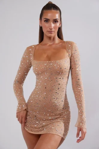Zeta – Transparentes, verziertes A-Linien-Minikleid mit langen Ärmeln in Mandel