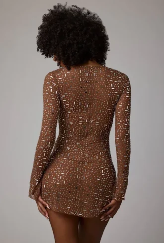 Zeta Transparentes, verziertes A-Linien-Minikleid mit langen Ärmeln in Mocha