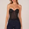 Zoa Bandeau-Korsett-Oberteil mit Schnürung in Schwarz Zoa Bandeau-Korsett-Oberteil mit Schnürung in Schwarz