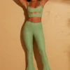 Zuni Petite-Hose mit Schnürung am Rücken in Grün