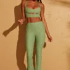 Zuni Petite-Hose mit Schnürung am Rücken in Grün